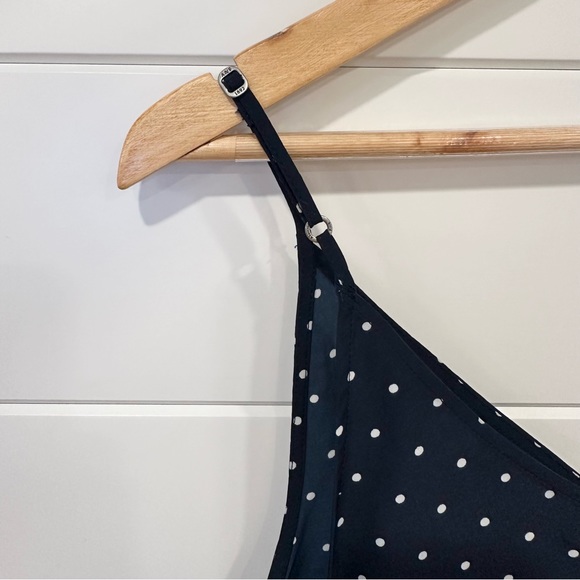 Abercrombie & Fitch V Neck Cami - Picture 4 of 4